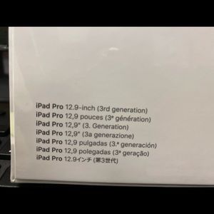 12.9” Apple Smart Keyboard Folio